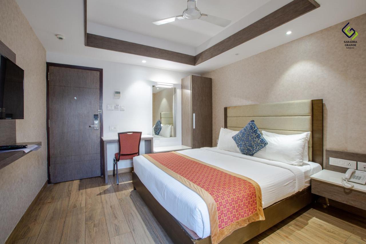 Hotel Saradha Grande Pudukkottai Buitenkant foto