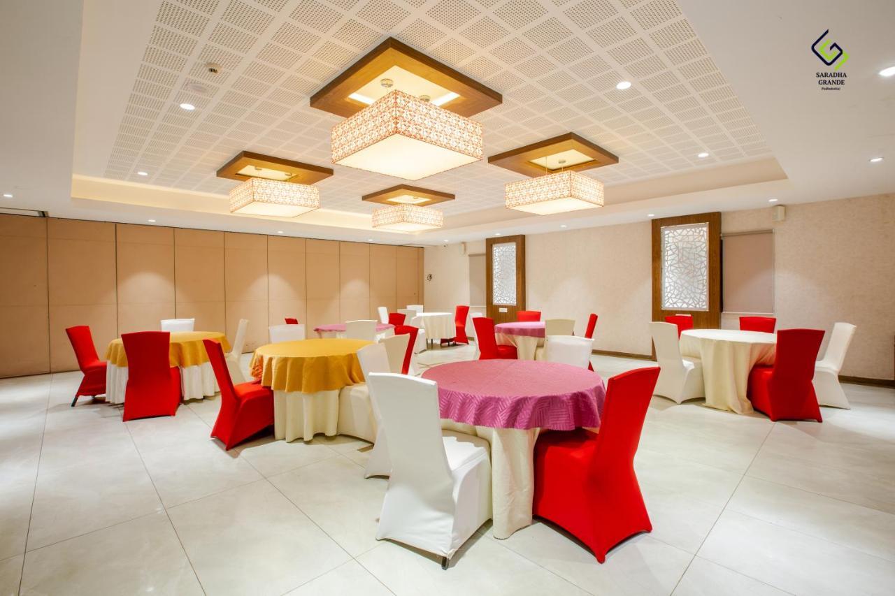 Hotel Saradha Grande Pudukkottai Buitenkant foto